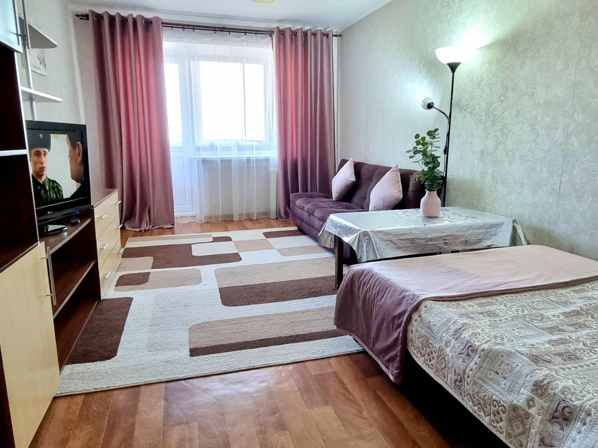 Apartment На Стрелке С Красивым Видом На Иртыш Ustʼ-Kamenogorsk Dış mekan fotoğraf