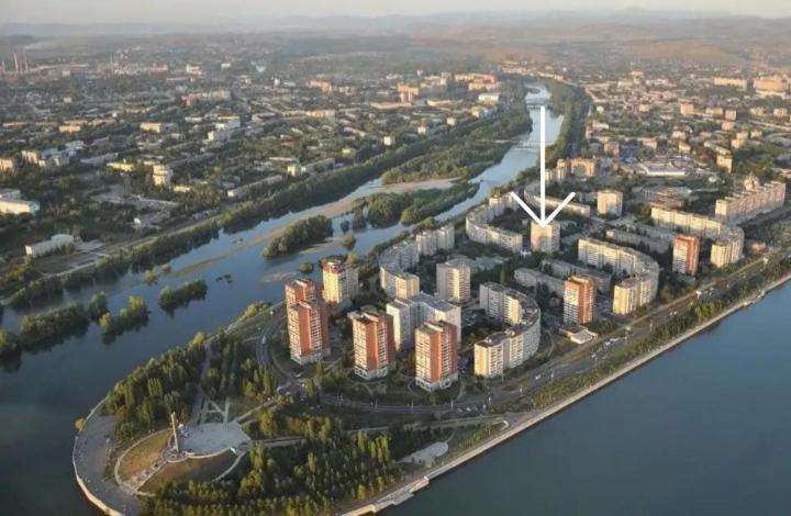 Apartment На Стрелке С Красивым Видом На Иртыш Ustʼ-Kamenogorsk Dış mekan fotoğraf